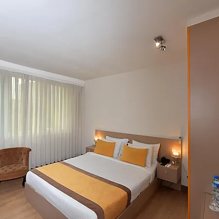 Отель Cheya Besiktas Bosphorus Center &
