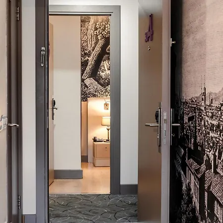 Отель Cheya Besiktas Bosphorus Center &