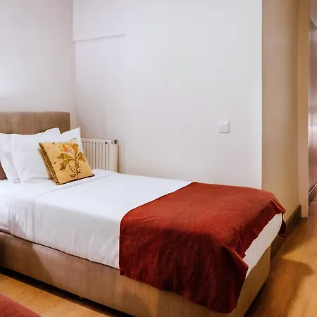 Cheya Besiktas Bosphorus Center & Отель 3*