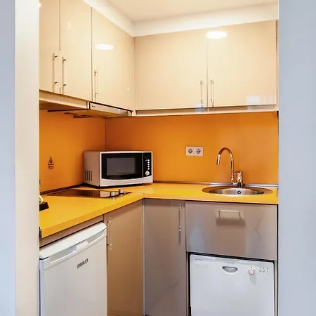 Cheya Besiktas Bosphorus Center & Отель