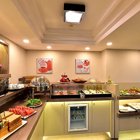 酒店 Cheya Besiktas Bosphorus Center & 3*