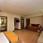 Cheya Besiktas Bosphorus Center & 3*