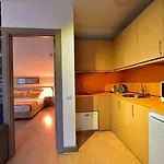 Cheya Besiktas Bosphorus Center & 酒店 3*