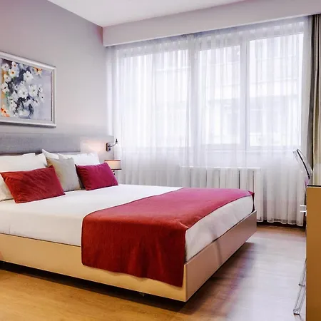 Cheya Besiktas Bosphorus Center & מלון 3*