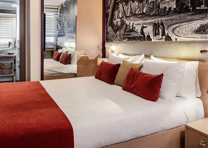 Cheya Besiktas Bosphorus Center &