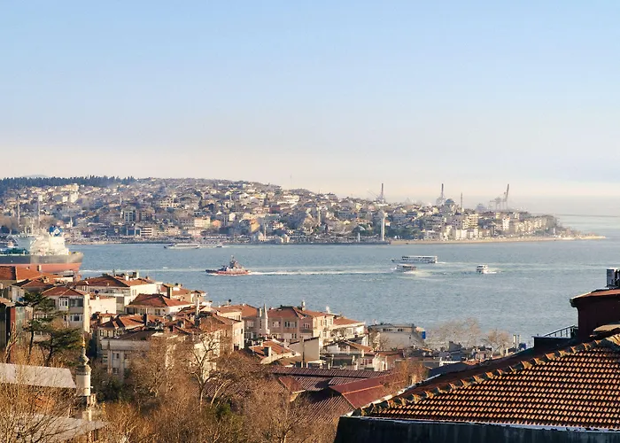 Cheya Besiktas Bosphorus Center & 3*