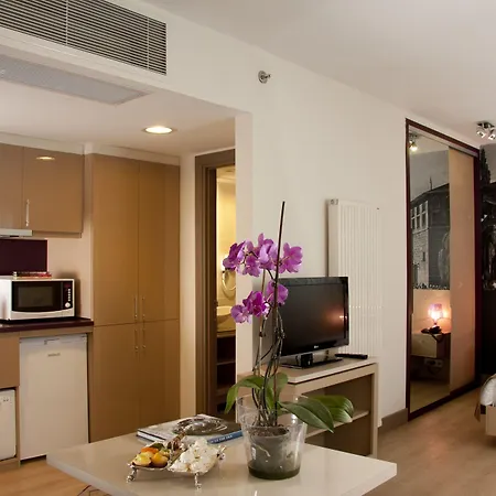 Cheya Besiktas Bosphorus Center & 3*